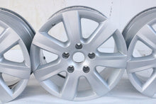 Load image into Gallery viewer, 1x Alufelge 17 Zoll 7.5&quot; 5x130 60ET Matt Silber 7P6601025 VW Touareg 7p6