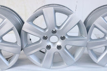 Laden Sie das Bild in den Galerie-Viewer, 1x Alufelge 17 Zoll 7.5" 5x130 60ET Matt Silber 7P6601025 VW Touareg 7p6 FEL8824260673ag