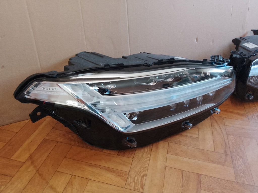 Frontscheinwerfer Volvo Xc90 II 32338953 32338952 Ein Stück (Rechts oder Links)