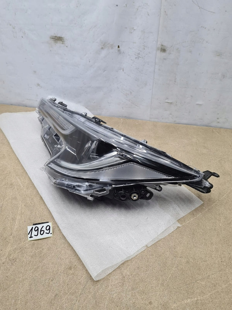 Frontscheinwerfer Toyota Corolla 81150-02S70 LED Links Scheinwerfer Headlight SCH6848098763pc