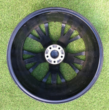 Laden Sie das Bild in den Galerie-Viewer, 1x Alufelge 22 Zoll 10.0&quot; 5x112 Rim Wheel