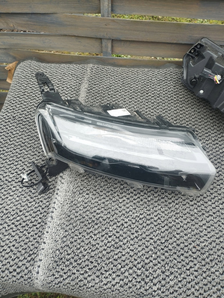 Frontscheinwerfer Dacia Spring 266008993R Ein Satz Scheinwerfer Headlight SCH6986330910rz
