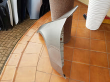 Laden Sie das Bild in den Galerie-Viewer, Kotflügel Mercedes-Benz W206 Vorne Links