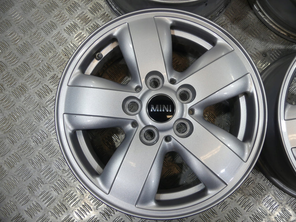 4x Alufelge 15 Zoll 5.5" 5x112 46ET Glanz Silber 6855101 Mini F57 F56 F55 FEL6022392008dr