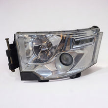 Laden Sie das Bild in den Galerie-Viewer, Frontscheinwerfer Renault 89207611 Links Scheinwerfer Headlight