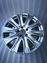 Laden Sie das Bild in den Galerie-Viewer, 1x Alufelge 18 Zoll 8.0&quot; 5x112 41ET A2224010902 Mercedes-Benz Rim Wheel