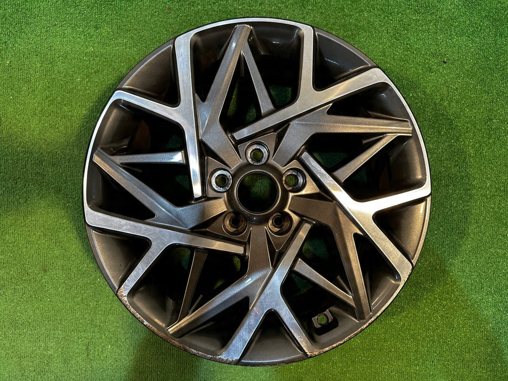 1x Alufelge 18 Zoll 7.5" 5x114.3 50ET 52910-CM300 Hyundai Kona Rim Wheel