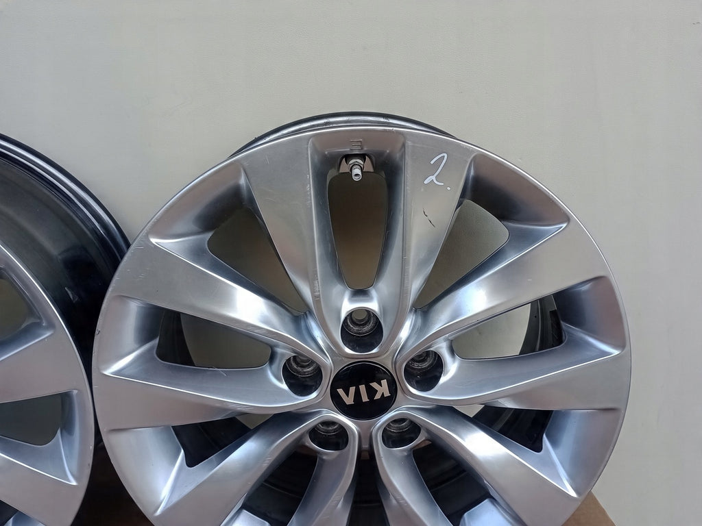 1x Alufelge 17 Zoll 7.5" 5x114.3 52 5ET Glanz Graphit 52910-D4250 Kia Optima