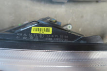 Laden Sie das Bild in den Galerie-Viewer, Frontscheinwerfer Ford Fiesta H1BB-13W030-AE Ein Satz Scheinwerfer Headlight SCH7126437381ja