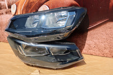 Load image into Gallery viewer, Frontscheinwerfer VW Caddy 2K8941005D 2K8941006D Ein Stück (Rechts oder Links)