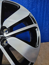 Laden Sie das Bild in den Galerie-Viewer, 1x Alufelge 17 Zoll 6.0" 4x100 403009307R Renault Rim Wheel FEL3991120207mv