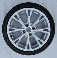 Laden Sie das Bild in den Galerie-Viewer, 1x Alufelge 17 Zoll 7.0" 4x108 47 5ET C1BC-MA Ford Fiesta Rim Wheel FEL1411446783ag
