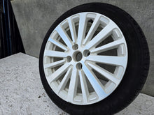 Load image into Gallery viewer, 1x Alufelge 16 Zoll 7.0" 4x100 403009345R Renault Twingo Rim Wheel FEL5867380434jt