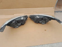 Laden Sie das Bild in den Galerie-Viewer, Frontscheinwerfer Ford Focus BM51-13D154-AE Xenon Ein Stück (Rechts oder Links) SCH7052739941lt