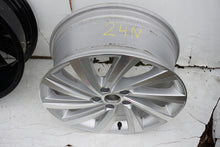 Load image into Gallery viewer, 1x Alufelge 18 Zoll 7.5" 5x112 48ET Glanz 5E3601025AG Mg Octavia Iv Rim Wheel FEL4936604544bp