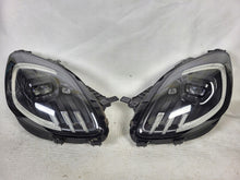 Laden Sie das Bild in den Galerie-Viewer, Frontscheinwerfer Ford P R1TB-13E016-AD R1TB-13E017-AD LED Ein Satz Headlight SCH1729291758ha