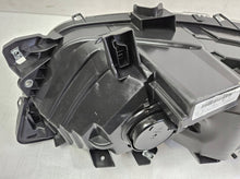 Laden Sie das Bild in den Galerie-Viewer, Frontscheinwerfer Iveco Daily IV 05802476874 Links Scheinwerfer Headlight SCH4290979997et