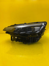 Laden Sie das Bild in den Galerie-Viewer, Frontscheinwerfer VW T-Roc 2GV941035 LED Links Scheinwerfer Headlight SCH9982987326wx