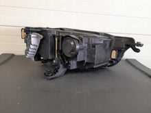 Laden Sie das Bild in den Galerie-Viewer, Frontscheinwerfer VW T-Roc 2GA941005F Full LED Links Scheinwerfer Headlight