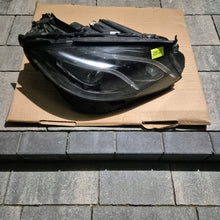 Laden Sie das Bild in den Galerie-Viewer, Frontscheinwerfer Mercedes-Benz W213 A21390688-08 Full LED Rechts Headlight SCH8749133335th