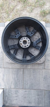 Laden Sie das Bild in den Galerie-Viewer, 1x Alufelge 20 Zoll 8.0" 5x112 45ET Glanz Schwarz KBA54675 Audi A4 A3 Rim Wheel FEL7537477504zq