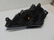Laden Sie das Bild in den Galerie-Viewer, Frontscheinwerfer Skoda Superb III 3V1941016A Xenon Rechts Headlight SCH5766664162gv