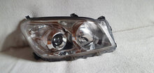 Laden Sie das Bild in den Galerie-Viewer, Frontscheinwerfer Toyota 9336860 Rechts Scheinwerfer Headlight