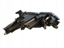 Laden Sie das Bild in den Galerie-Viewer, Frontscheinwerfer Toyota Yaris Rechts Scheinwerfer Headlight SCH6620274182qg