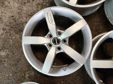 Laden Sie das Bild in den Galerie-Viewer, 4x Alufelge 17 Zoll 7.0" 5x114.3 40ET Glanz Silber KBA50940 Hyundai I Rim Wheel FEL2620681819sp