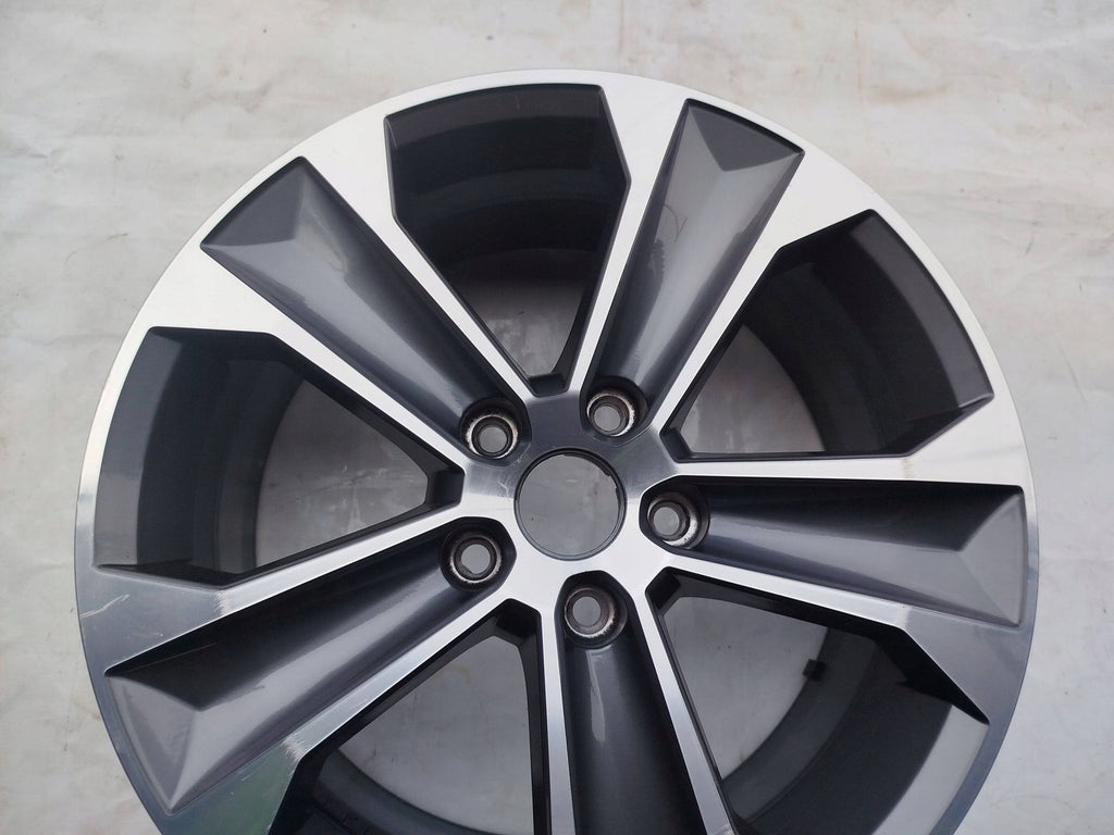 1x Alufelge 17 Zoll 7.0" 5x112 45ET 575601025C Seat Ateca Rim Wheel