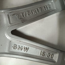 Load image into Gallery viewer, 4x Alufelge 17 Zoll 7.5" 5x112 30ET Glanz Grau 6883518 BMW 3 G21 G20 G23 FEL7050244408ft