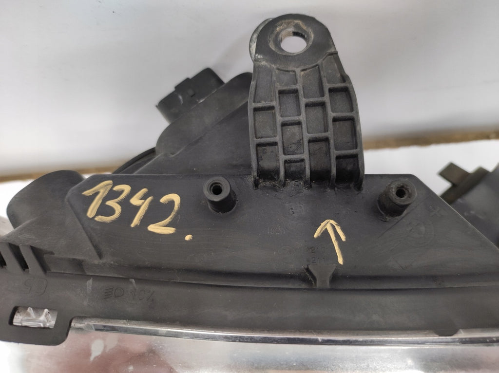 Frontscheinwerfer Dacia Logan Sandero II 260103529R Rechts Headlight