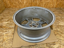 Laden Sie das Bild in den Galerie-Viewer, 1x Alufelge 18 Zoll 5x108 FK721007HB Land Rover I Sport Discovery V 45 Rim Wheel FEL6780283497gy
