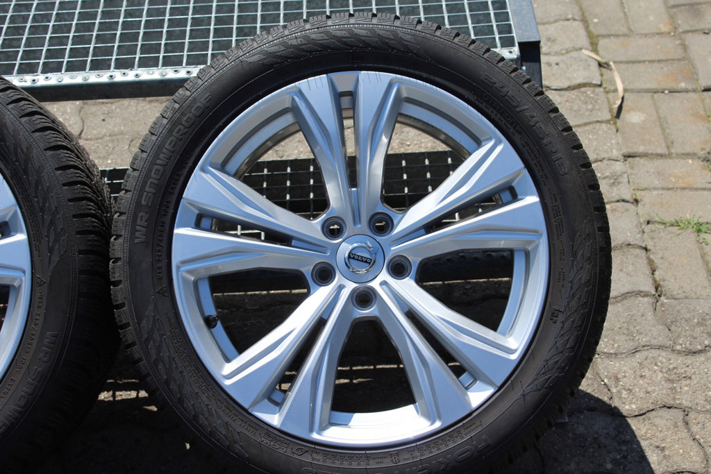 4x Alufelge 18 Zoll 8.0" 5x108 42ET Glanz Silber 32243390 Volvo V60 S60 FEL3500393619is
