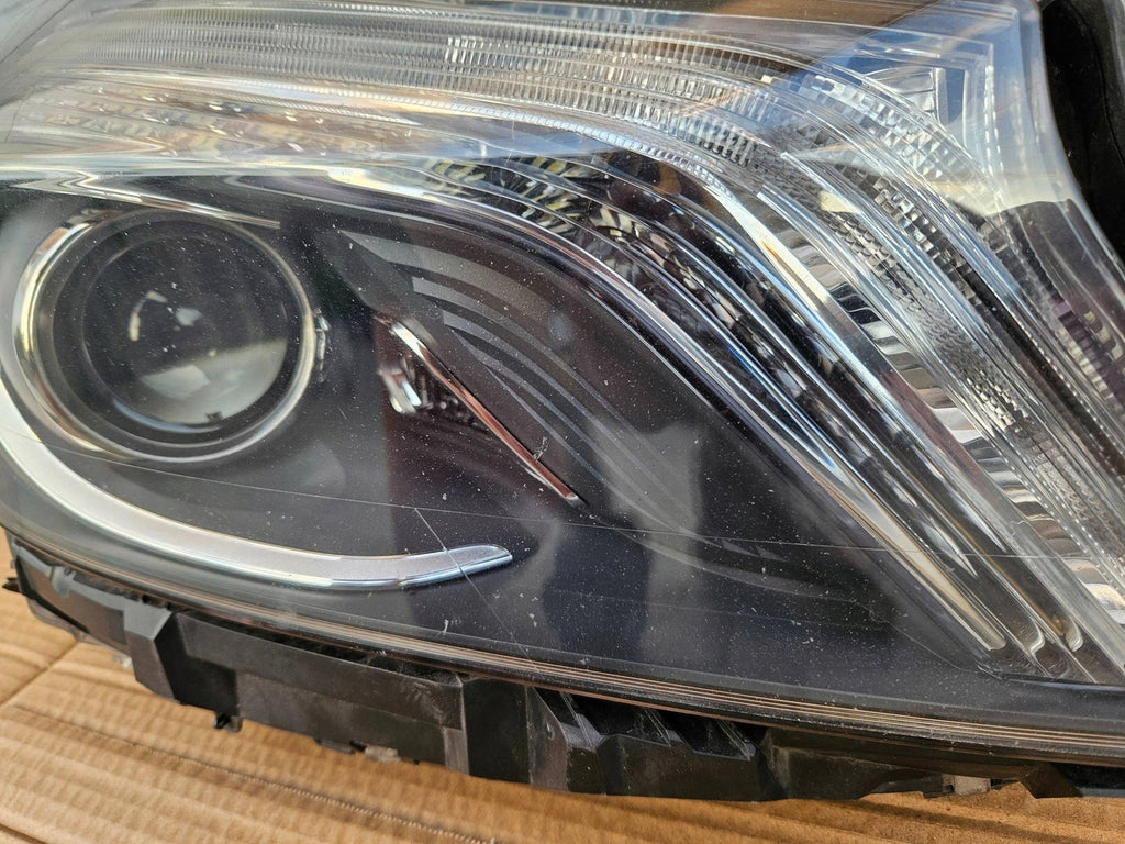 Frontscheinwerfer Mercedes-Benz W176 A1768200661 Xenon Rechts Headlight SCH1284423162yo