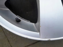 Load image into Gallery viewer, 1x Alufelge 17 Zoll 8.0" 5x120 20ET Glanz Schwarz 6760615 BMW 5 E60 E61 FEL7539278201uz