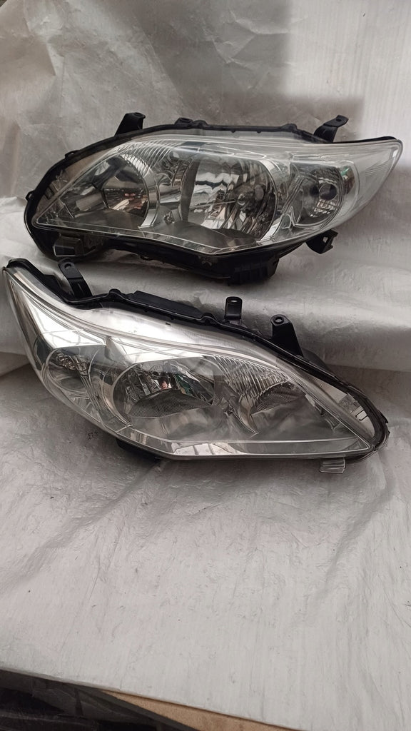 Frontscheinwerfer Toyota Corolla 8117002830 FALSE Scheinwerfer Headlight SCH7863300218qb