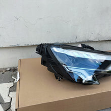 Laden Sie das Bild in den Galerie-Viewer, Frontscheinwerfer Audi A3 8Y0941034 LED Rechts Scheinwerfer Headlight