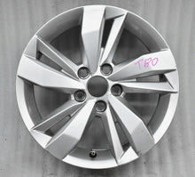 Laden Sie das Bild in den Galerie-Viewer, 1x Alufelge 15 Zoll 5.5&quot; 5x100 40ET Glanz Silber 2G0601025N, 2G0601025AD VW Polo