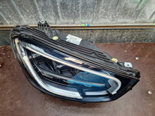 Laden Sie das Bild in den Galerie-Viewer, Frontscheinwerfer Mercedes-Benz Glc X253 A2539066403 Full LED Rechts Headlight