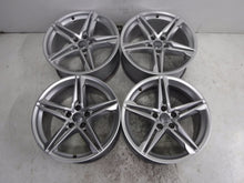Laden Sie das Bild in den Galerie-Viewer, 4x Alufelge 18 Zoll 8.5" 5x112 29ET Glanz Silber 8W0601025 Audi 4 Rim Wheel FEL8859919087yh
