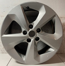Load image into Gallery viewer, 1x Alufelge 17 Zoll 7.0" 5x114.3 Nissan Qashqai I Rim Wheel FEL9911562981gh