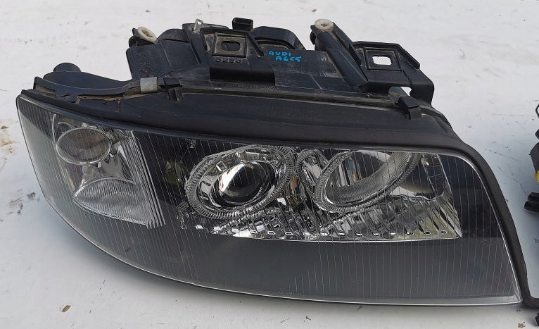 Frontscheinwerfer Audi A6 C5 08-141-1102L 08-446-1113L Ein Satz Headlight