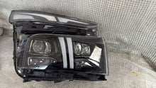 Laden Sie das Bild in den Galerie-Viewer, Frontscheinwerfer Hyundai Santa Fe 92102-S1600 Rechts Scheinwerfer Headlight SCH6259170937ty