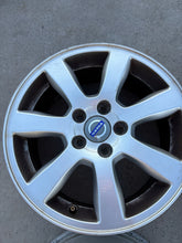 Load image into Gallery viewer, 4x Alufelge 16 Zoll 7.0" 5x108 50ET Glanz Silber Volvo V70 Iii Rim Wheel FEL3996061169ba