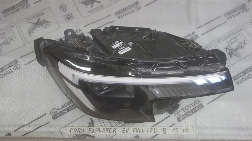 Frontscheinwerfer Ford 24-R2KB-13E014-CG Full LED Rechts Scheinwerfer Headlight SCH2530104917zl