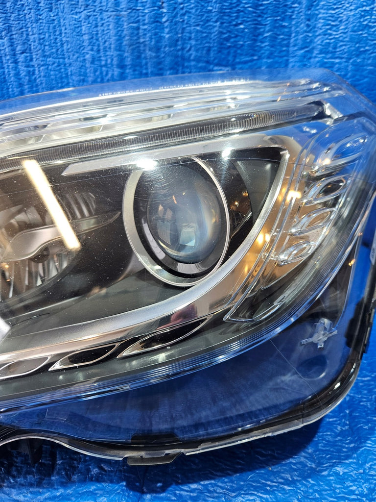 Frontscheinwerfer Mercedes-Benz W204 A2048201539 Xenon Links Headlight SCH3095343085jk