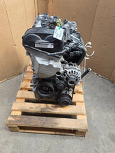 Laden Sie das Bild in den Galerie-Viewer, Motor Seat Skoda VW CHYB 1.0 MPI 75PS 55kW 88TKm 2016 Benzin Engine Komplett