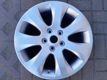 Load image into Gallery viewer, 1x Alufelge 17 Zoll 7.0" 5x115 44ET Glanz Silber Opel Zafira Rim Wheel FEL6565043241jx