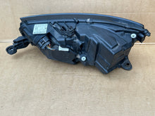 Laden Sie das Bild in den Galerie-Viewer, Frontscheinwerfer Skoda Fabia III 6V1941016F Rechts Scheinwerfer Headlight SCH5837875724lf
